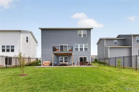 Exterior - 2211 Eagle River Dr, O'fallon, MO 63366 photo 14 of 15