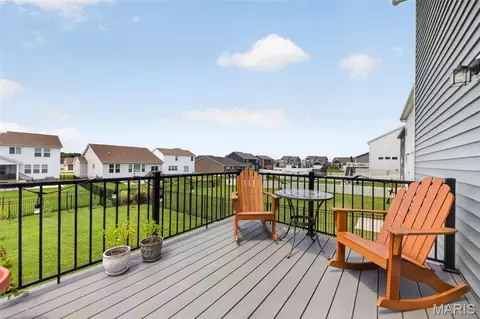Exterior - 2211 Eagle River Dr, O'fallon, MO 63366 photo 5 of 15