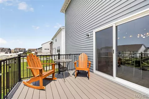Exterior - 2211 Eagle River Dr, O'fallon, MO 63366 photo 6 of 15