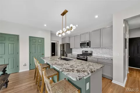 Kitchen - 2211 Eagle River Dr, O'fallon, MO 63366 photo 3 of 4