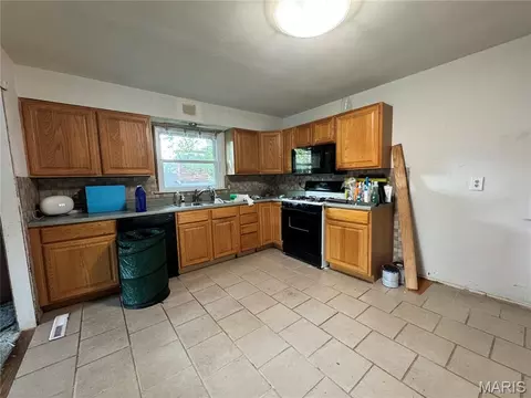 322 Jackson Ave, Festus, MO 63028 photo 2