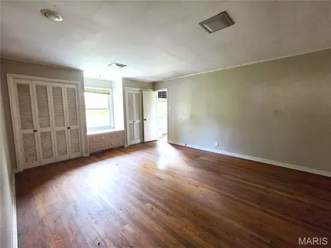Bedroom - 925 Brown Ln, Kennett, MO 63857 photo 3 of 3