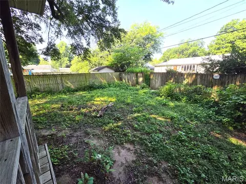 Exterior - 925 Brown Ln, Kennett, MO 63857 photo 6 of 7