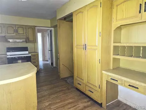 Kitchen - 925 Brown Ln, Kennett, MO 63857 photo 3 of 3