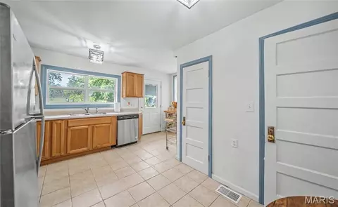 Entry Way - 508 E 12th St, Rolla, MO 65401 photo 1 of 2