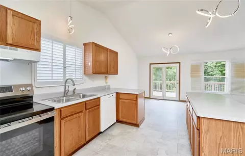 Kitchen - 1416 Apple Rdg, Arnold, MO 63010 photo 9 of 9