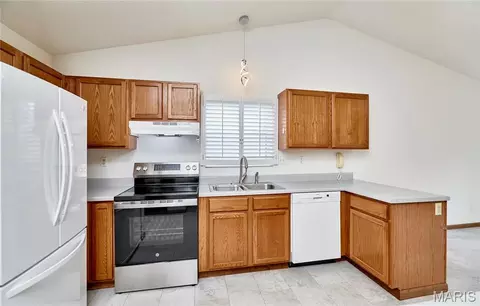 Kitchen - 1416 Apple Rdg, Arnold, MO 63010 photo 8 of 9