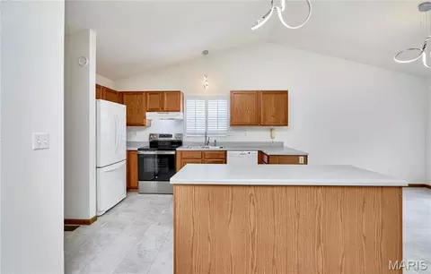 Kitchen - 1416 Apple Rdg, Arnold, MO 63010 photo 7 of 9
