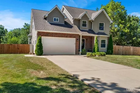 Exterior - 262 Joyce Ct, Ballwin, MO 63021 photo 2 of 7