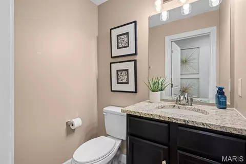 Bath - 262 Joyce Ct, Ballwin, MO 63021 photo 1 of 5