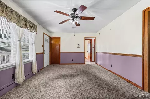 Living - 5 Anthony Ct, Arnold, MO 63010 photo 7 of 13