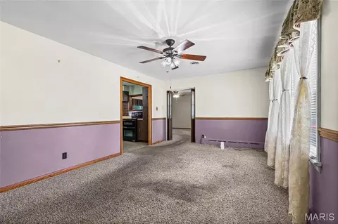 Living - 5 Anthony Ct, Arnold, MO 63010 photo 3 of 13