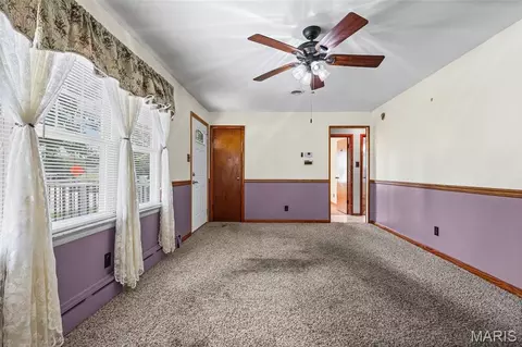 Living - 5 Anthony Ct, Arnold, MO 63010 photo 6 of 13