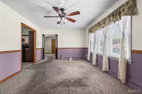 Living - 5 Anthony Ct, Arnold, MO 63010 photo 4 of 13
