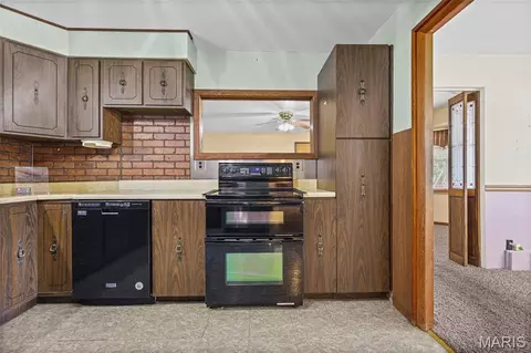 Kitchen - 5 Anthony Ct, Arnold, MO 63010 photo 6 of 6