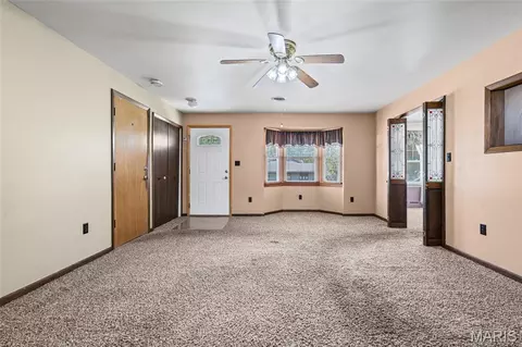 Living - 5 Anthony Ct, Arnold, MO 63010 photo 10 of 13