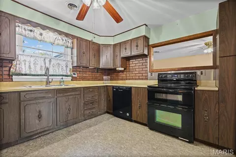 Kitchen - 5 Anthony Ct, Arnold, MO 63010 photo 2 of 6