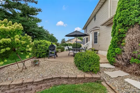 Exterior - 307 Camilla Dr, O'fallon, MO 63366 photo 4 of 6