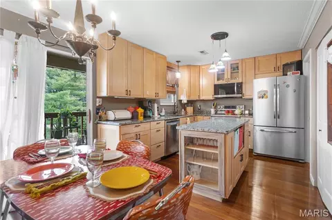 Kitchen - 280 Carmel Woods Dr, Ballwin, MO 63021 photo 1 of 3