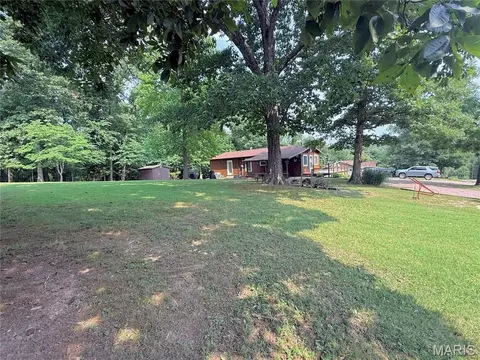 Exterior - 29 Cherokee Dr, Sullivan, MO 63080 photo 7 of 14