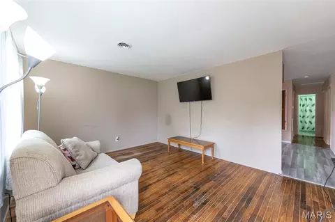Living - 1609 Heller St, Rolla, MO 65401 photo 3 of 3