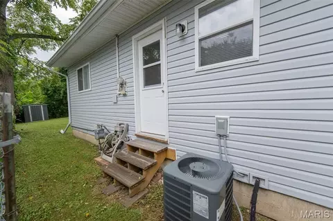 Exterior - 1609 Heller St, Rolla, MO 65401 photo 2 of 3