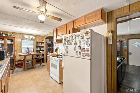Kitchen - Undisclosed, Pacific, MO 63069 photo 3 of 3
