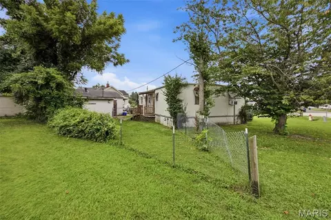 Exterior - Undisclosed, Pacific, MO 63069 photo 7 of 14