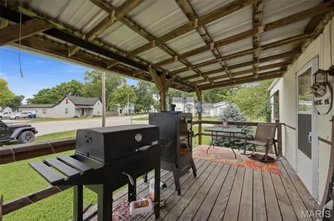 Exterior - Undisclosed, Pacific, MO 63069 photo 6 of 14