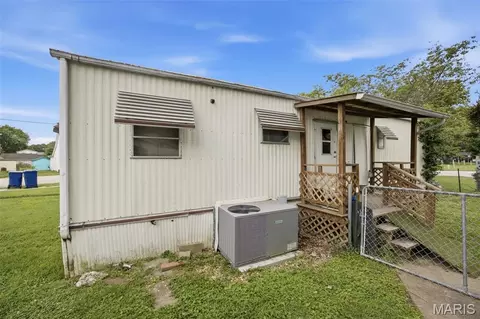 Exterior - Undisclosed, Pacific, MO 63069 photo 11 of 14