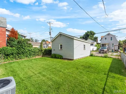 Exterior - 3909 Eiler St, Saint Louis, MO 63116 photo 8 of 12