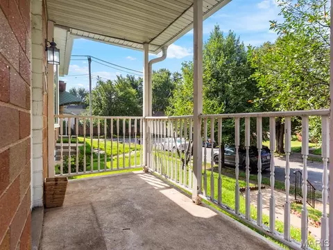 Exterior - 3909 Eiler St, Saint Louis, MO 63116 photo 5 of 12