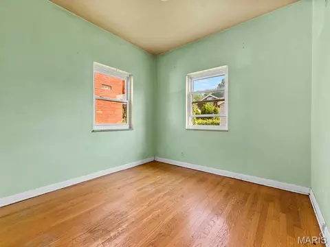 Bedroom - 3909 Eiler St, Saint Louis, MO 63116 photo 4 of 5
