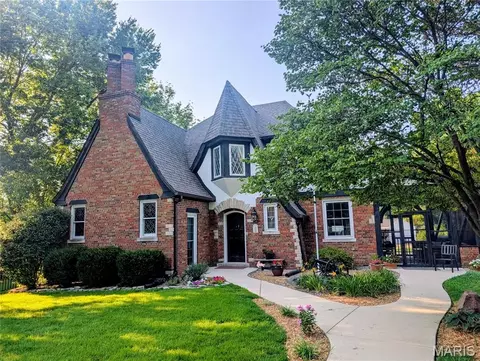 105 Florence St, Lebanon, IL 62254