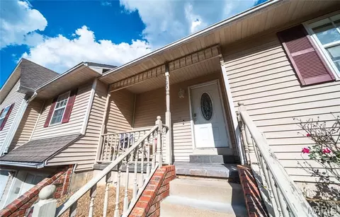 Exterior - 123 Phoenix Ave, Saint Robert, MO 65584 photo 10 of 11