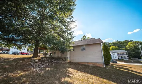 Exterior - 123 Phoenix Ave, Saint Robert, MO 65584 photo 6 of 11