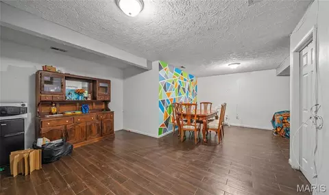 Entry Way - 123 Phoenix Ave, Saint Robert, MO 65584 photo 5 of 5