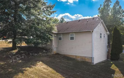 Exterior - 123 Phoenix Ave, Saint Robert, MO 65584 photo 8 of 11