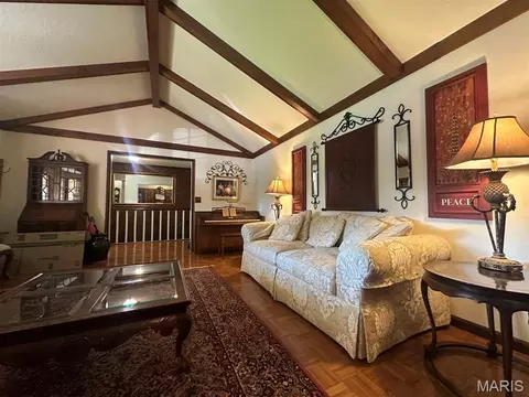 Living - 705 Saddle Spur Rd, Dexter, MO 63841 photo 2 of 2