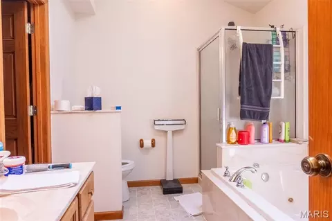 Bath - 160 Hickory Ln, Eolia, MO 63344 photo 1 of 3