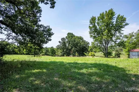 Exterior - 160 Hickory Ln, Eolia, MO 63344 photo 6 of 19
