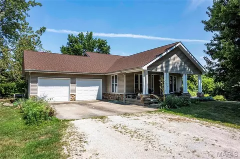 Exterior - 160 Hickory Ln, Eolia, MO 63344 photo 2 of 19