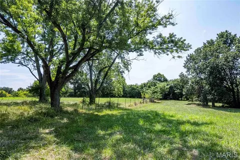 Exterior - 160 Hickory Ln, Eolia, MO 63344 photo 7 of 19