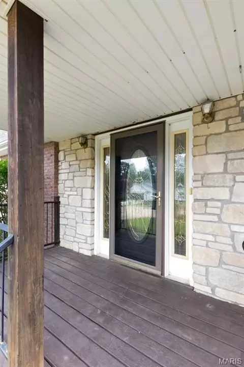 Exterior - 329 Meadow St, Gerald, MO 63037 photo 2 of 6