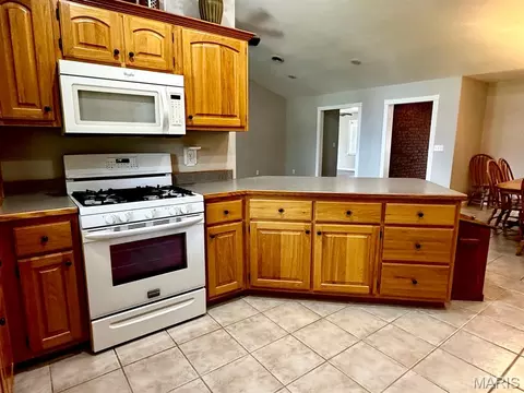 Kitchen - 1311 Sidney St, Malden, MO 63863 photo 2 of 2