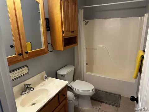 Bath - 1311 Sidney St, Malden, MO 63863 photo 2 of 2