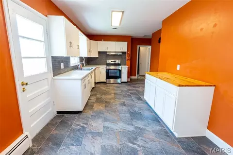 Kitchen - 102 Poe Dr, Rolla, MO 65401 photo 1 of 7