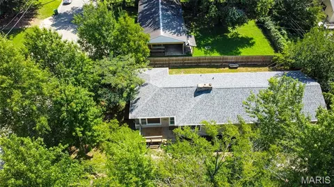 Exterior - 102 Poe Dr, Rolla, MO 65401 photo 4 of 11