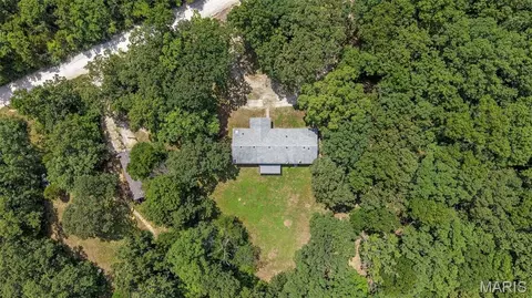 4483 Victoria Station Rd, De Soto, MO 63020