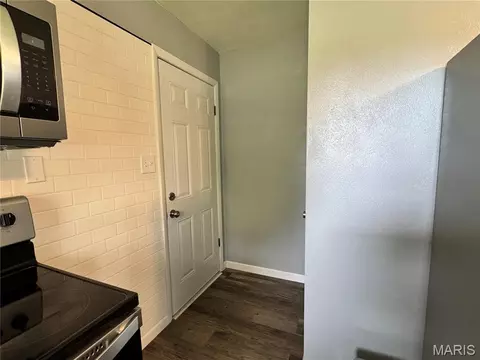 Entry Way - 641 S Walnut St, Gerald, MO 63037 photo 1 of 1